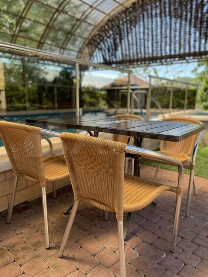 Комната 30 м² в 6-к., 2/2 эт.