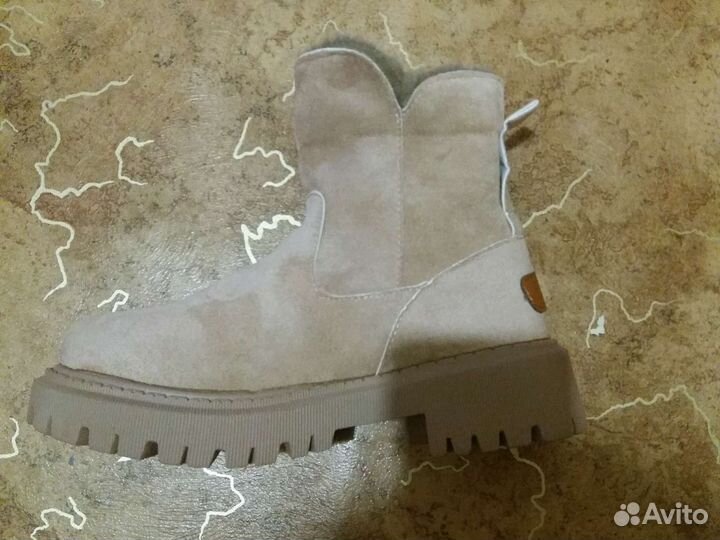 Ботинки женские 38 размера