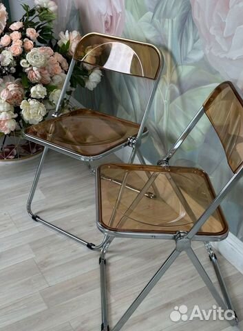 Эстетичные стулья для кафе
