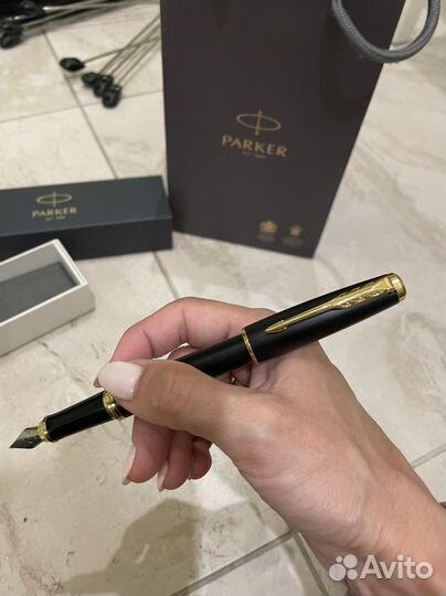 Перьевая ручка parker