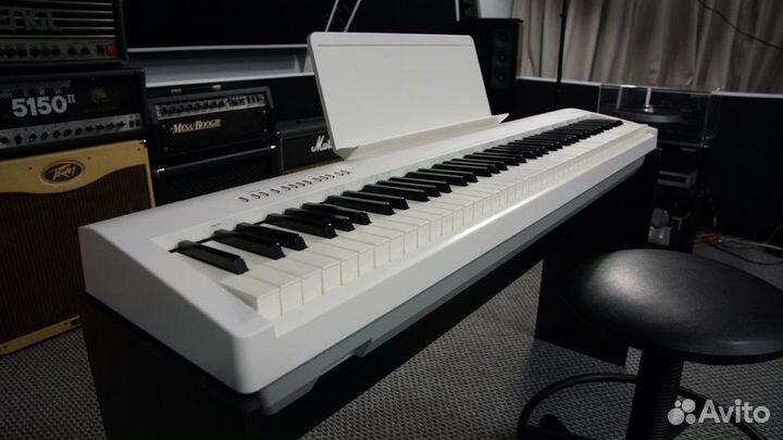NEW Roland FP-30X White + стойка