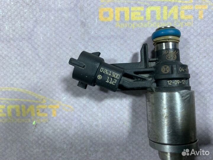 Форсунка топливная Opel Insignia A A20NFT 2013