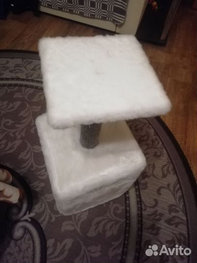 Домик для кошки с когтеточкой новый