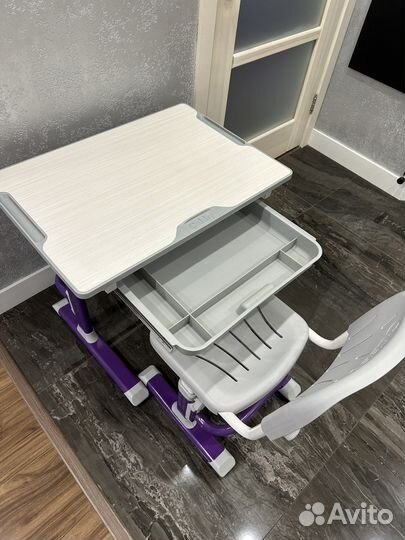 Растущая детская парта и стул