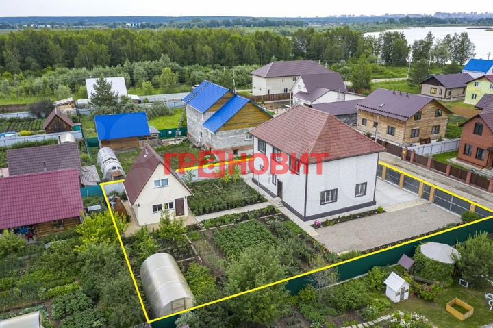 Дом 189,6 м² на участке 8,8 сот.