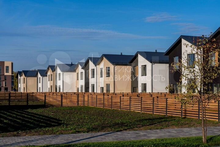 2-к. квартира, 93,3 м², 1/2 эт.