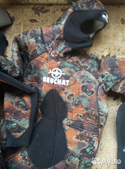 Гидрокостюм