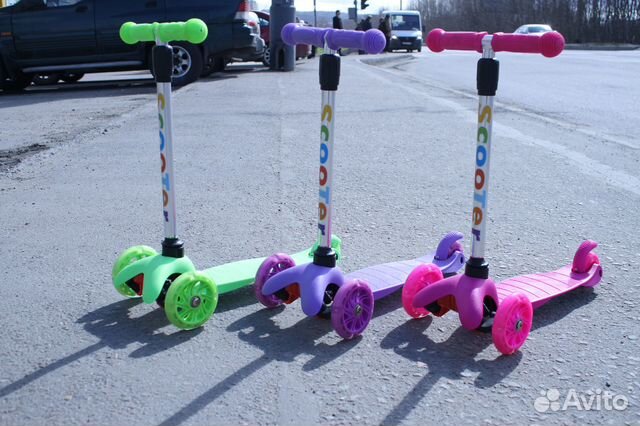 Самокат детский трехколесный со светящимися колеса