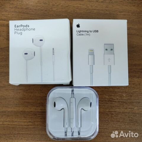 Проводные наушники