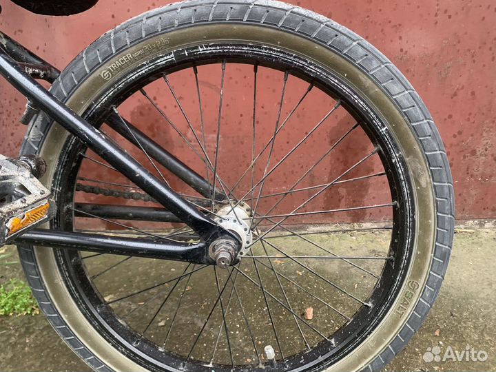 Трюковой велосипед BMX