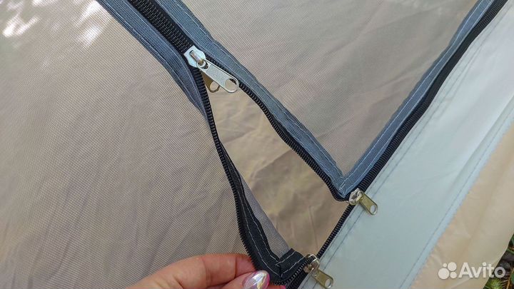 Палатка 4-х местная, автомат+ подарок фонарик