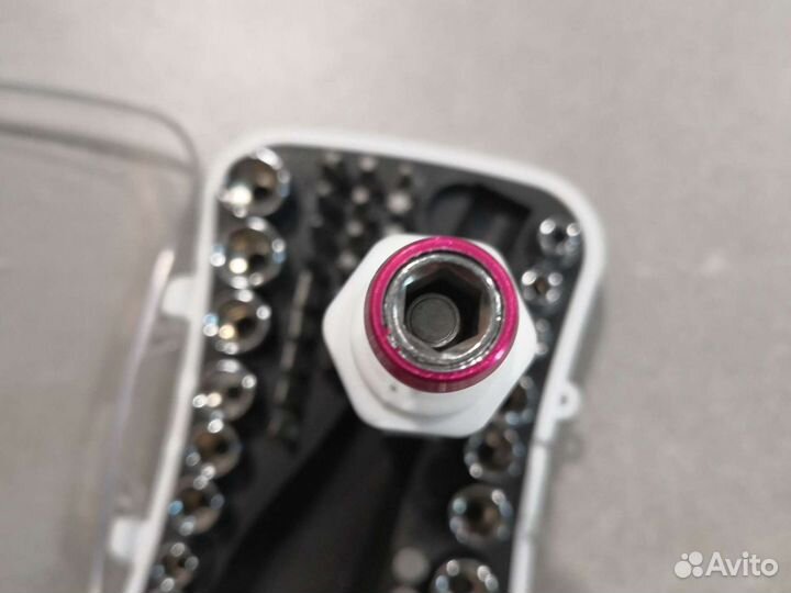 Отвертка с набором бит и головок 48 предметов