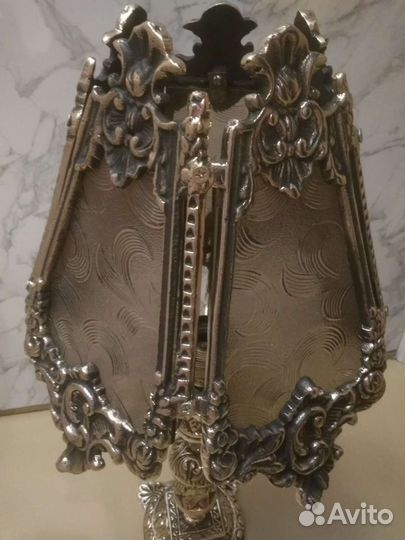 Лампа настольная