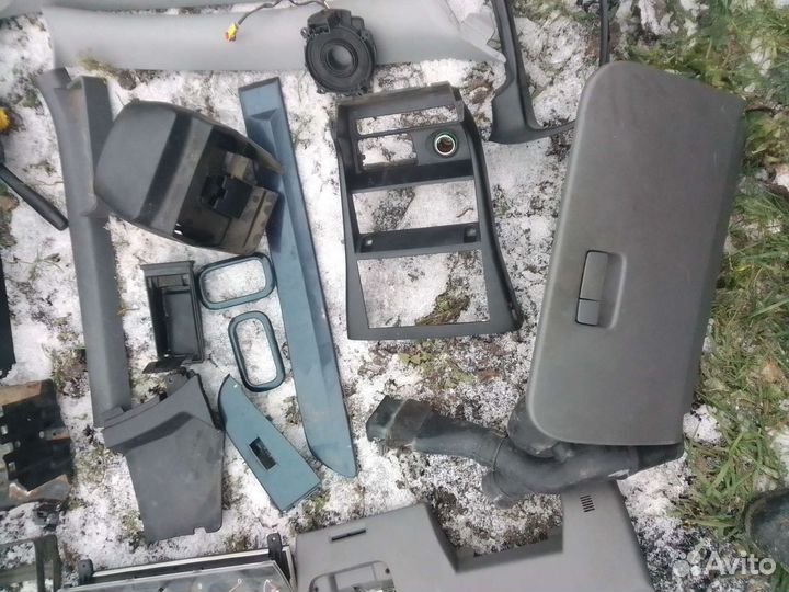 Пластик салона на Ниссан Альмера классик