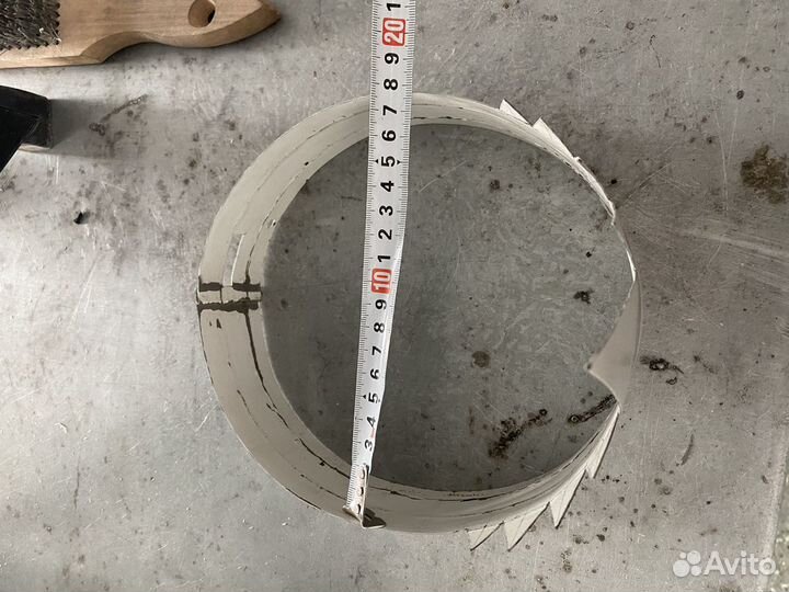 Трезубец и корона нептуна