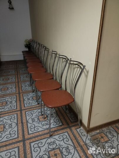 Продаю стулья