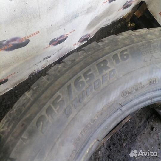 Michelin X-Ice North XIN2 215/65 R16