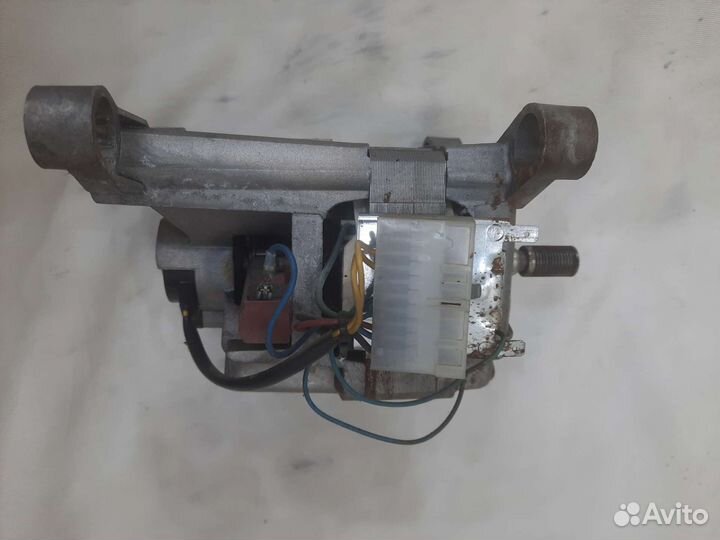 Двигатель стиральной машинки