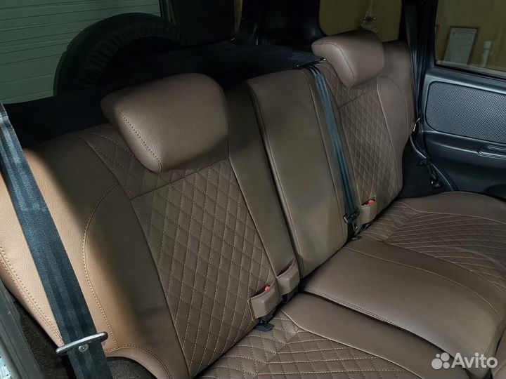 Чехлы на Niva Travel