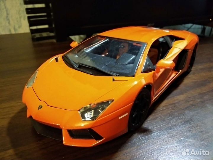 Lamborghini Aventador LP700-4