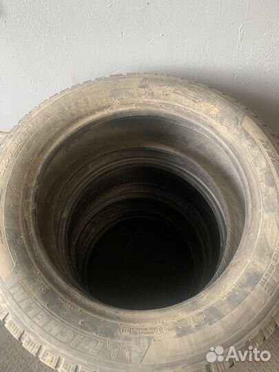 Michelin Latitude X-Ice North 215/60 R17