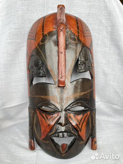 Африканская маска дерево