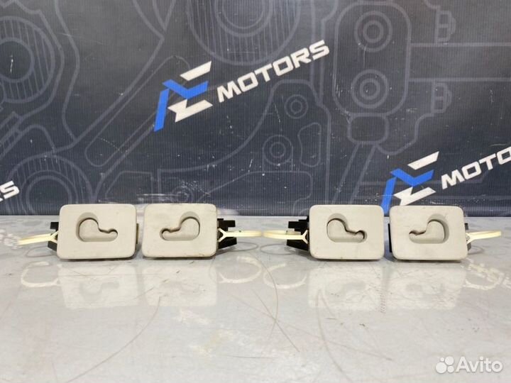 Крючок для шторки Audi A6 Allroad C6 AUK 2007