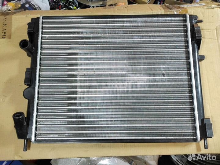 Радиатор Рено Логан Сандеро+конд