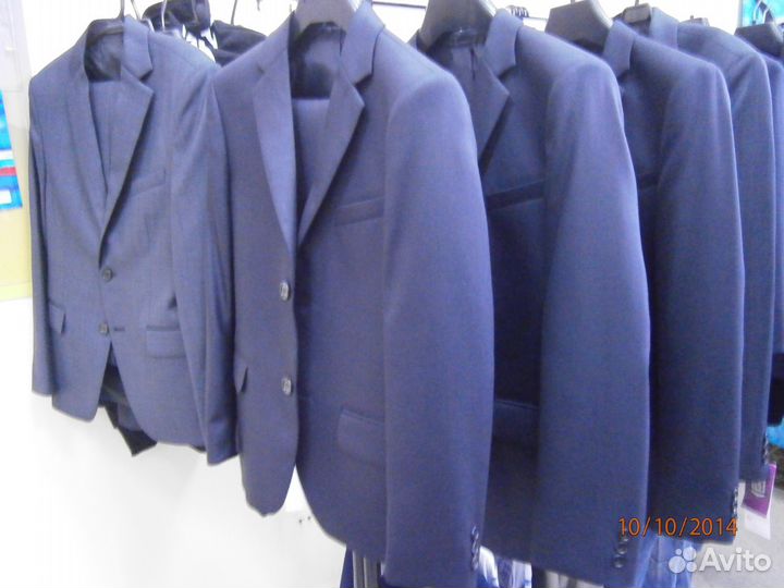 Школьный костюм