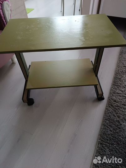 Журнальный столик