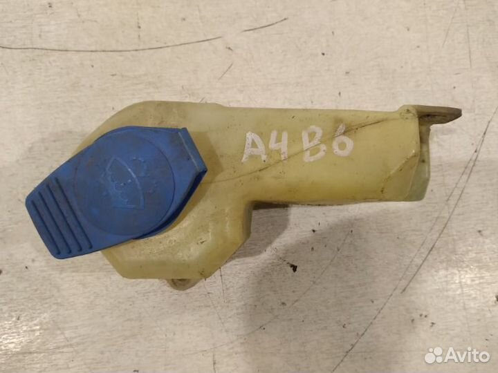 Бачок омывателя передний Audi A4 B6 2000-2004