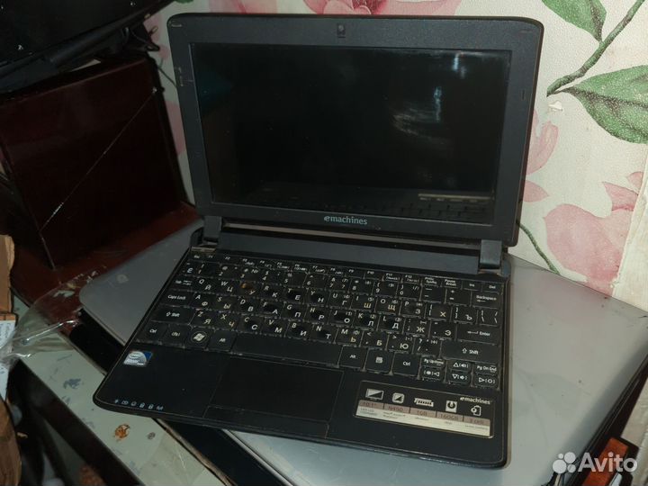 Нетбук emachines nav51