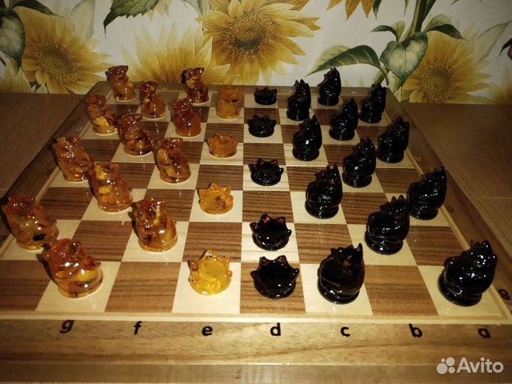 Шашки красивые из янтаря 