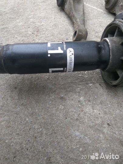 Амортизаторы передние Мерседес CL500W215 2002г