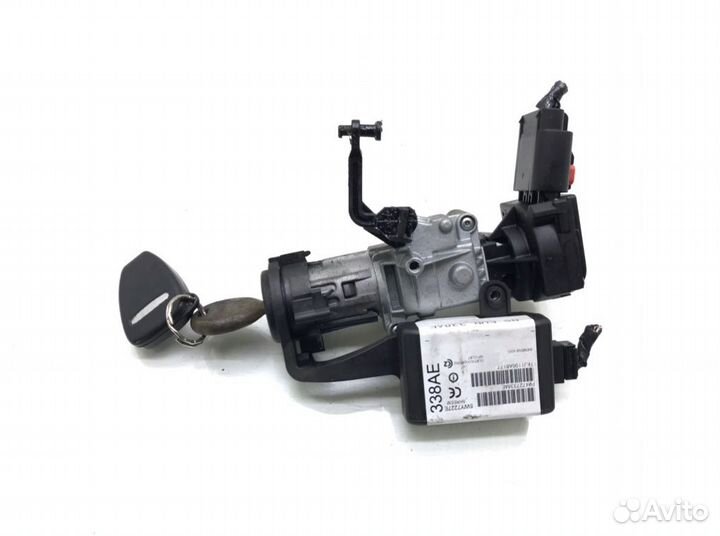 Замок зажигания 04690920AB Chrysler Voyager (2001