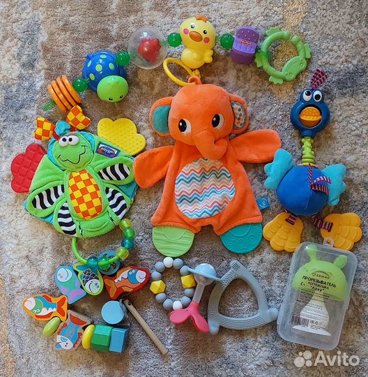 Развивающие игрушки пакетом