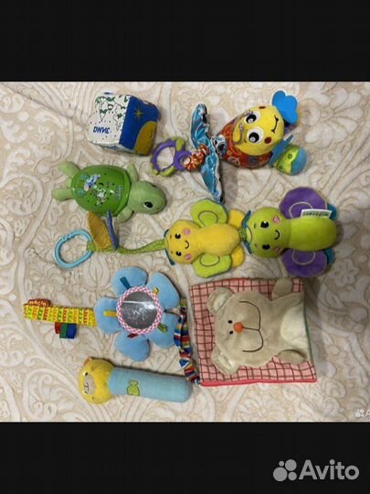 Игрушки для новорожденных мягкие развивающие