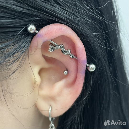 Модель на пирсинг