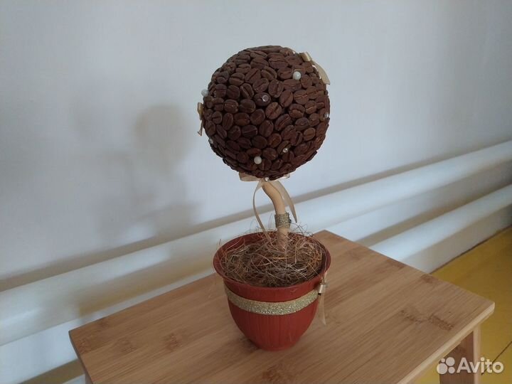 Керамическая фигурка, картина, кофейное дерево