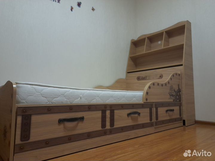 Подростковая кровать марки Корсар