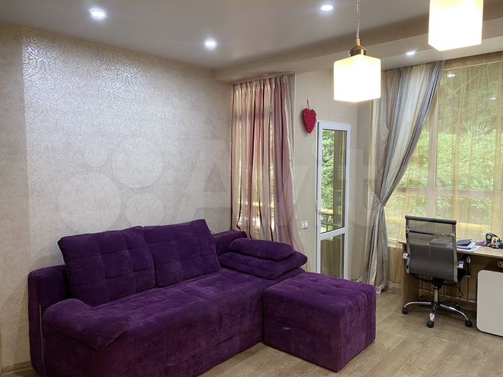 2-к. квартира, 47 м², 3/6 эт.