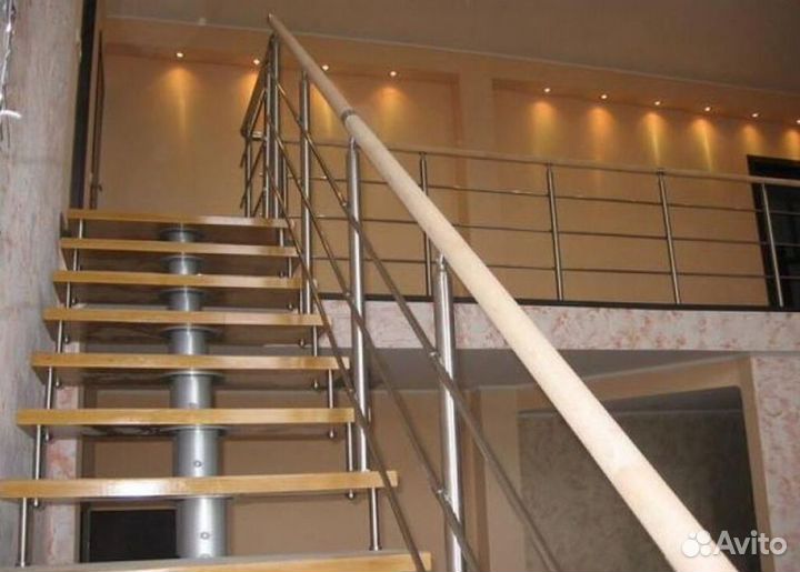 Пристенный поручень из нержавеющей стали