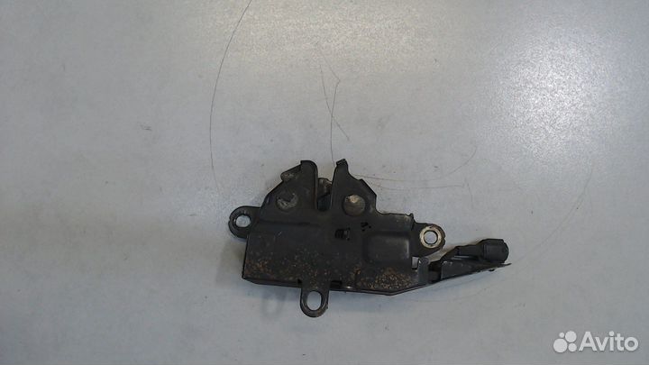 Замок капота Toyota Sequoia, 2002