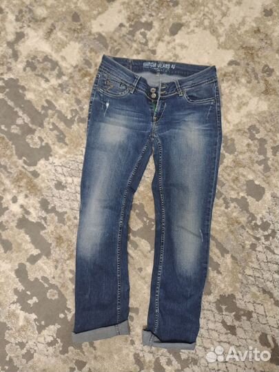 Джинсы женские