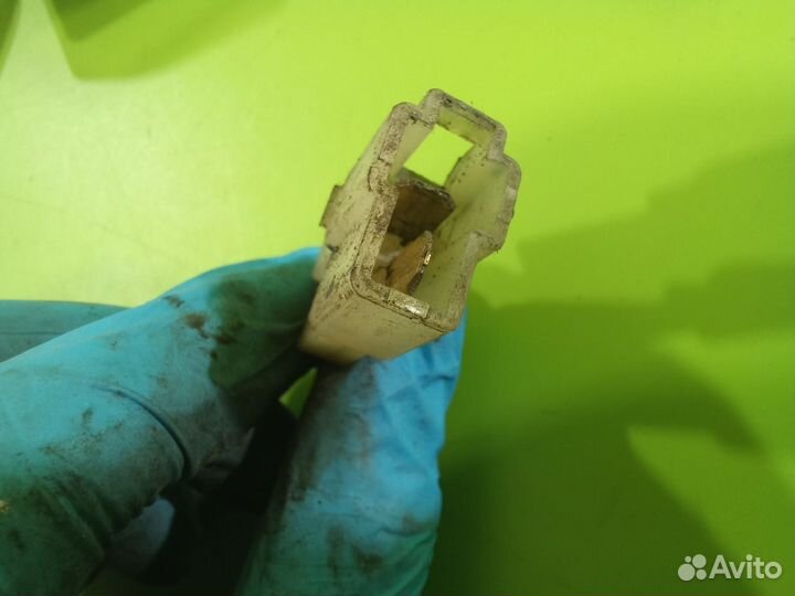 Замок двери передний правый для Kia Shuma