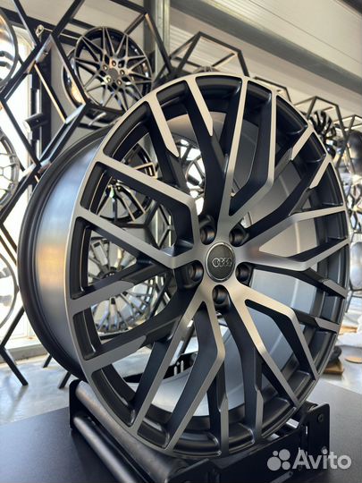 Новые диски R21 на Audi A8