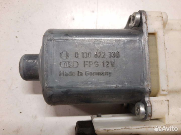 Мотор стеклоподъемника задний Renault Fluence 1