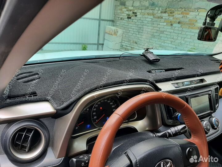 Накидка на панель приборов Toyota Rav4 XA40 13-19г