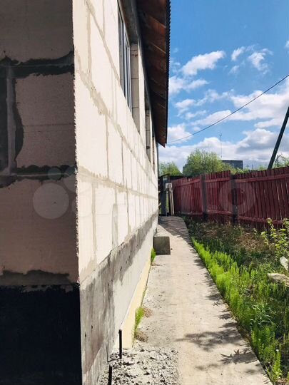 Дом 200 м² на участке 12 сот.