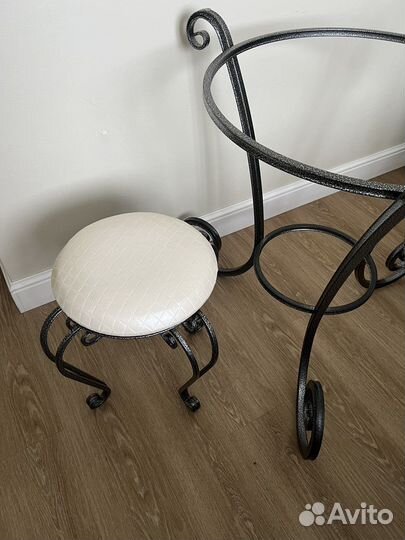 Стул кованный